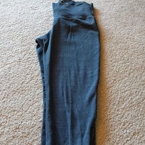 Old Navy active capris
